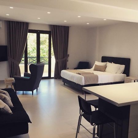 The Little Prince Luxury Suites Ypsos Exterior foto