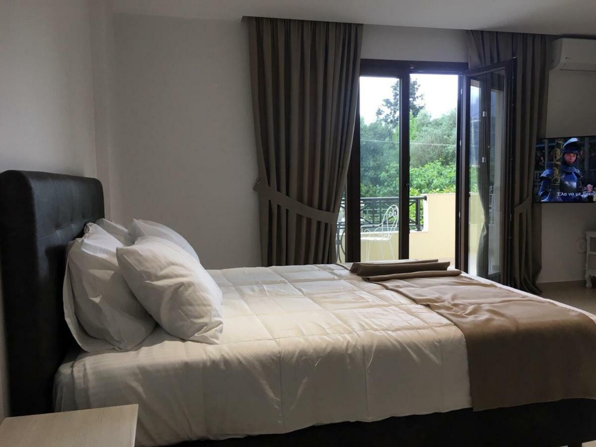 The Little Prince Luxury Suites Ypsos Exterior foto