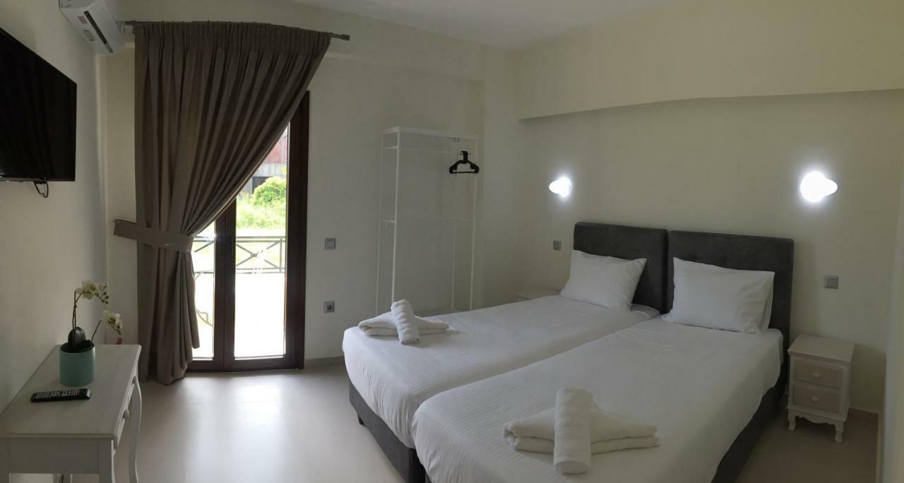 The Little Prince Luxury Suites Ypsos Exterior foto
