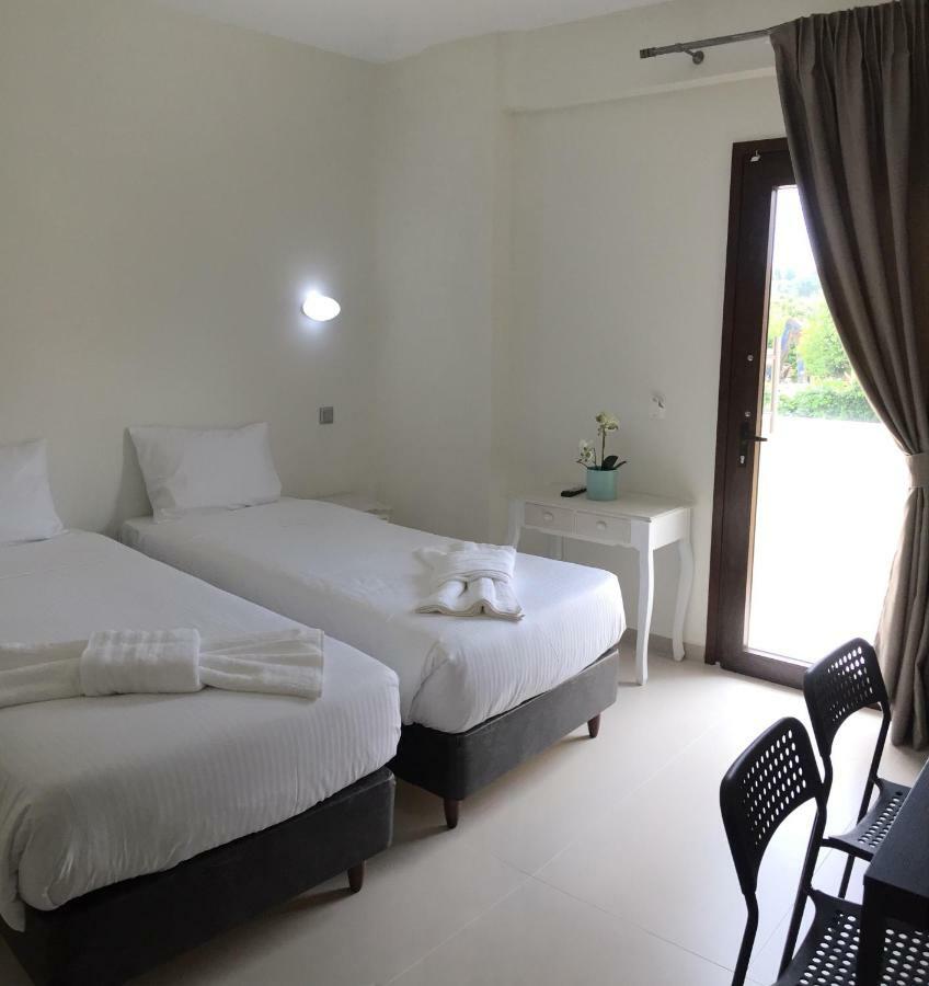 The Little Prince Luxury Suites Ypsos Exterior foto